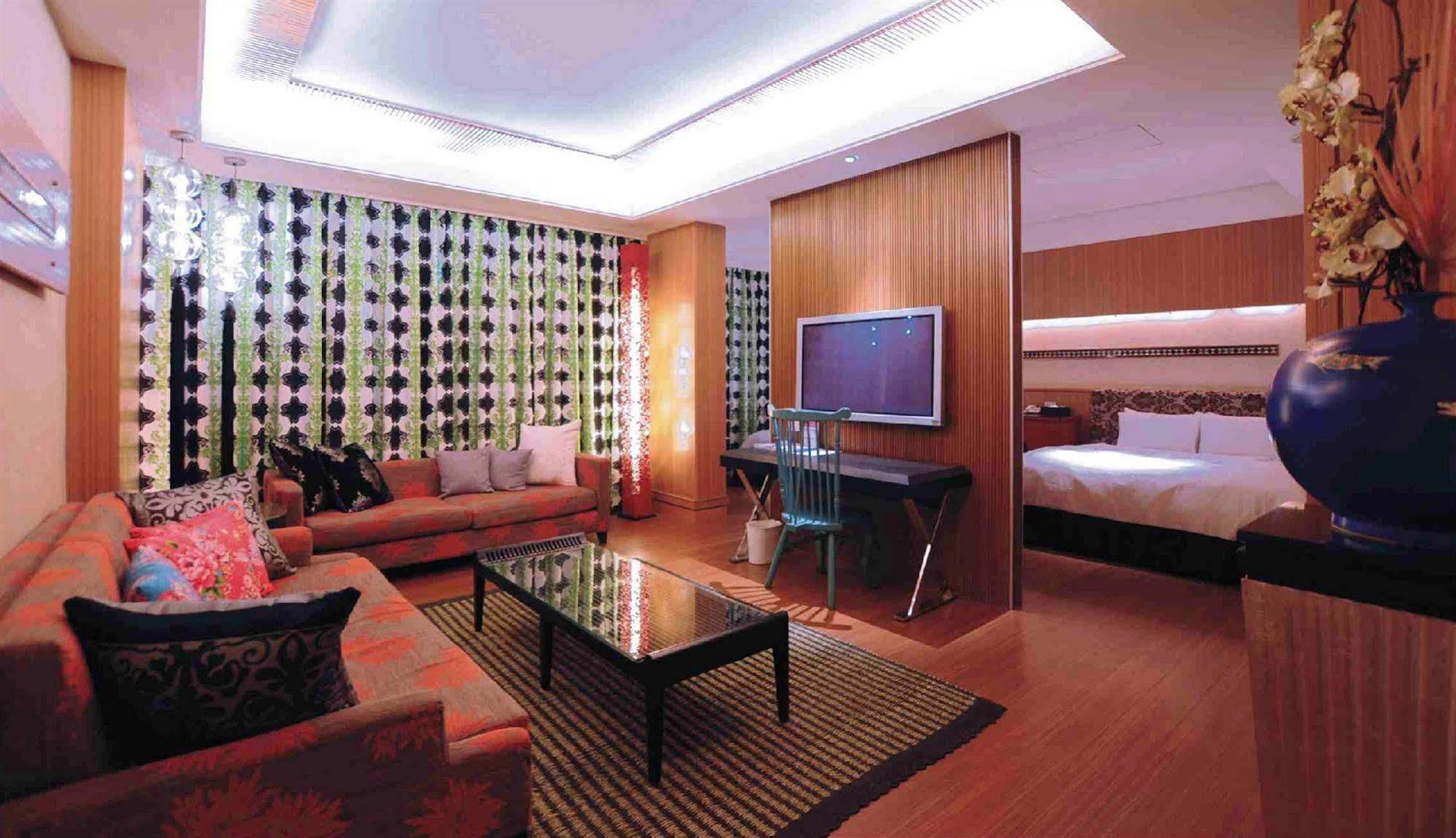 Li Hsin Motel Tchaj-čung Exteriér fotografie