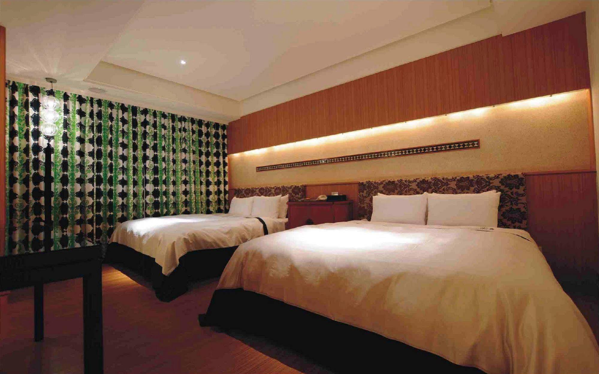 Li Hsin Motel Tchaj-čung Exteriér fotografie